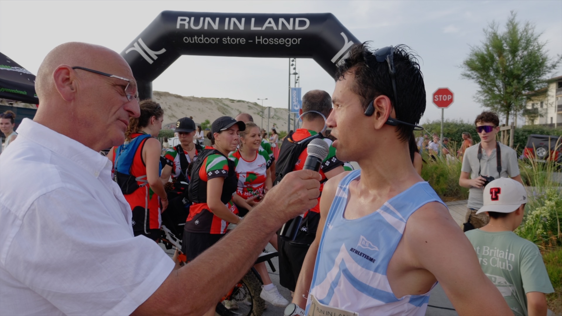 Interview du vainqueur sous l'arche Run In Land