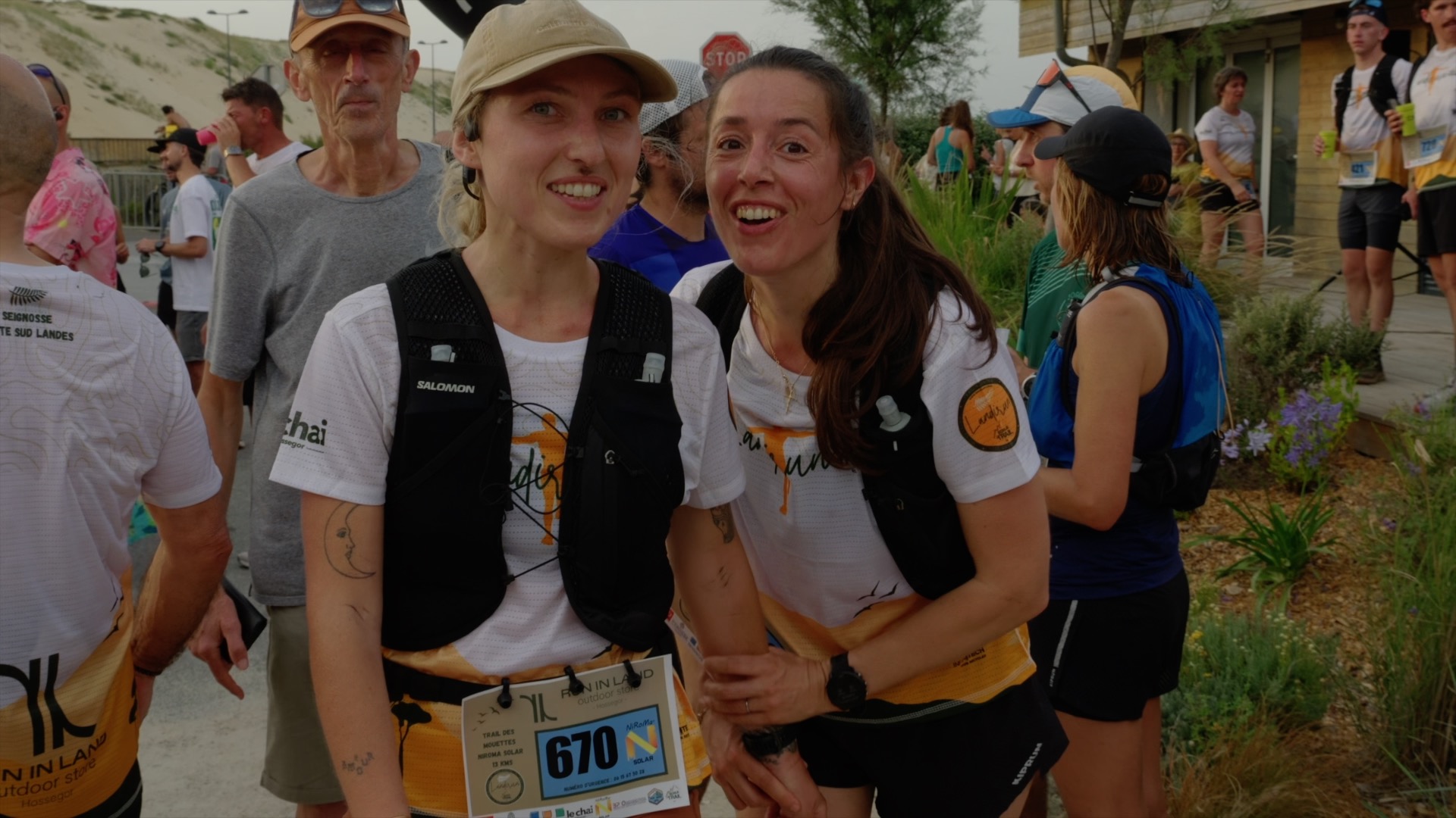 Deux coureuses Landirun complices après leur trail 13 km
